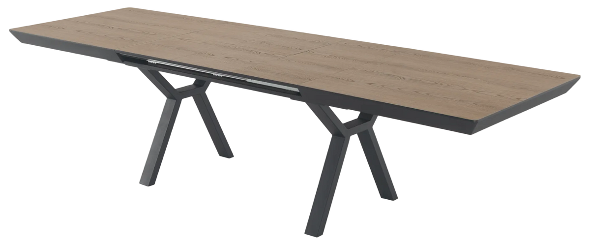 Dorte extendable dining table 180–340 cm