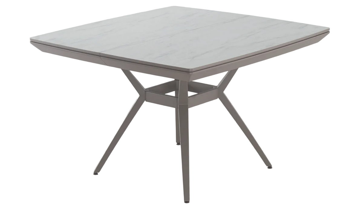 Megane extendable dining table 130–226 cm