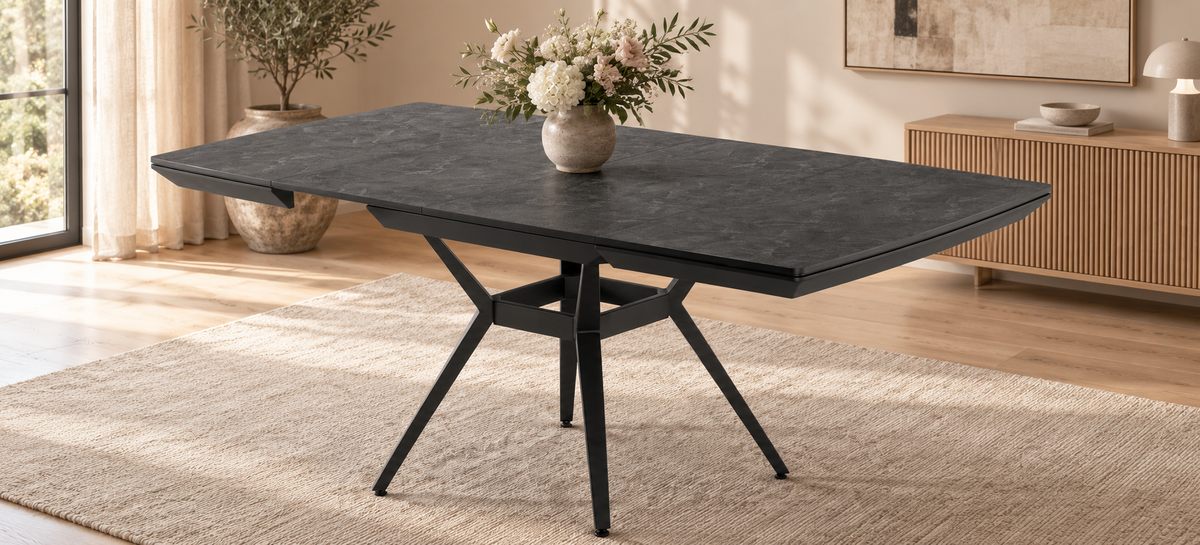 Megane extendable dining table 130–226 cm