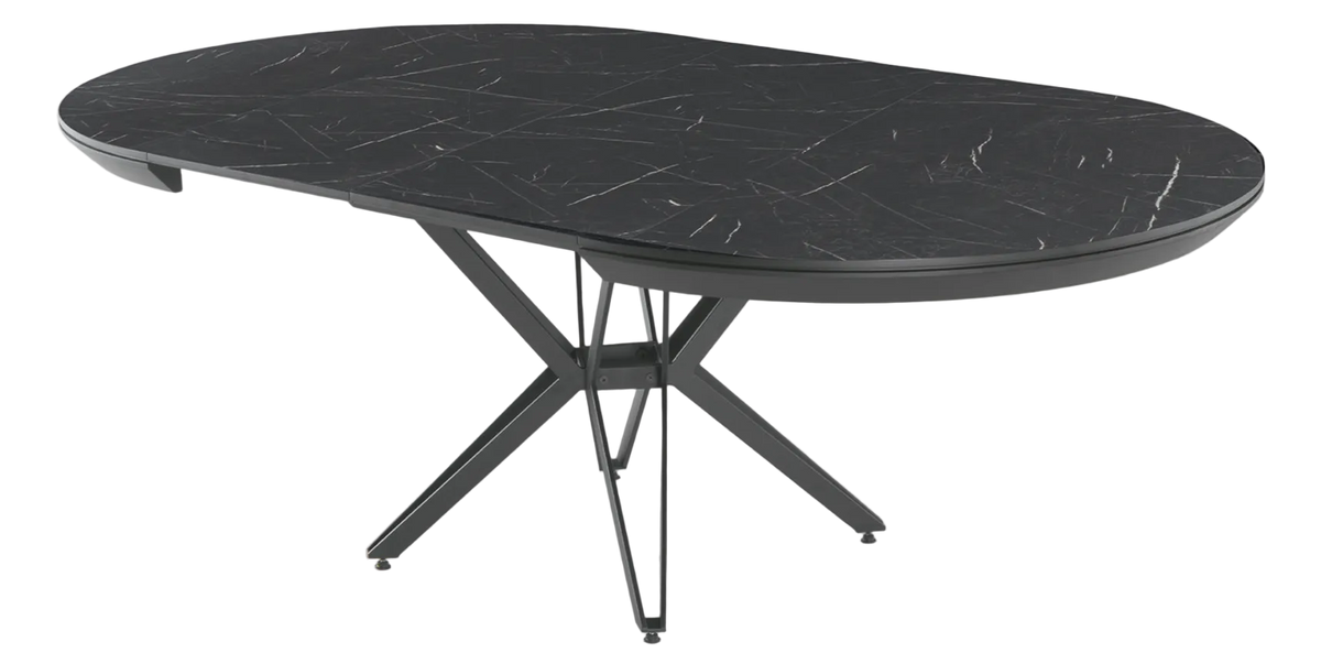 Pacific extending dining table 130–226 cm