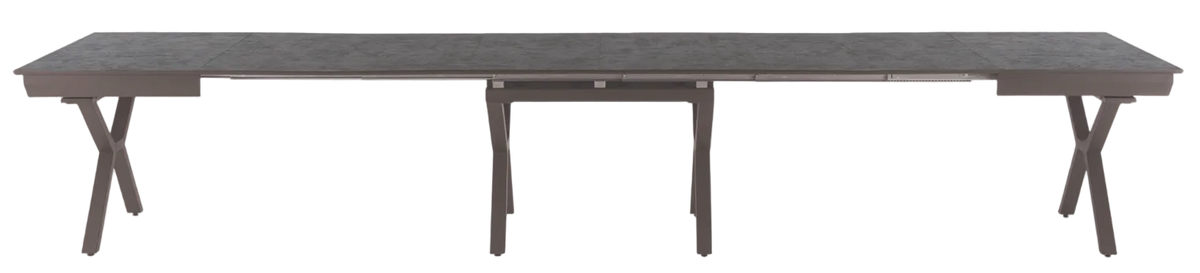 Petra extendable dining table 140–440 cm