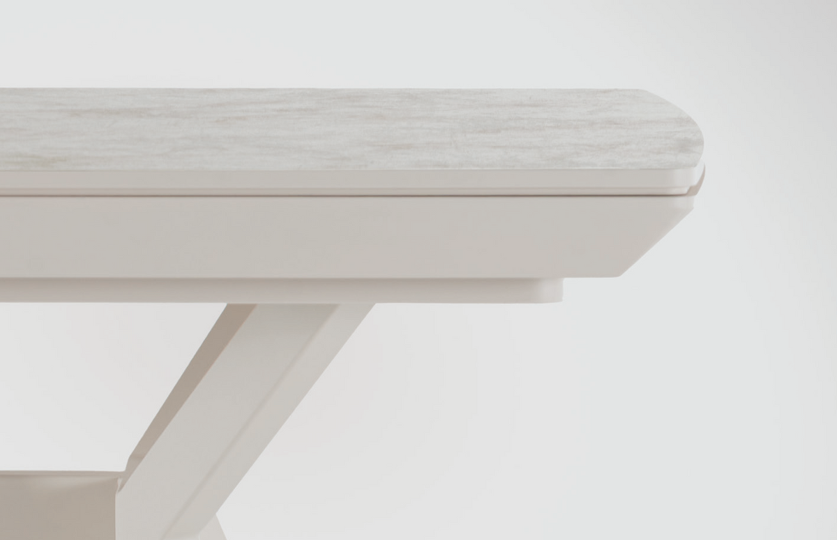 Titanium extendable dining table 180–260 cm